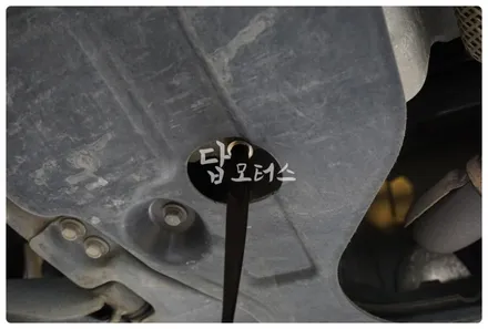 티볼리 캐스트롤 GTX 엔진오일 합성유 교환!! 오일 샤워 에어 샤워 완벽 잔유 제거까지!! 수원 금호동 답 모터스 / 수원 호매실동