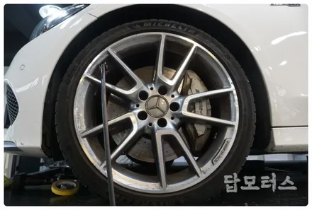 벤츠 C43 AMG 고성능 합성 엔진오일 교환!! 수원 호매실동 지크 레이싱!! / 수원 권선구, 화성, 광교, 동탄, 용인