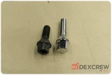 BMW E90 320D 블랙 앤 화이트 시스템 두랄루민 허브 스페이스 12mm, 15mm 튜닝하고 코너링과 자세를 한 번에~!! / 수원 호매실동