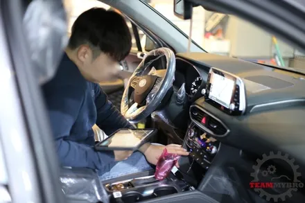 춘천썬팅 싼타페 TM 차량의 신차출고 패키지를 살펴봅니다