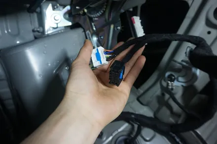 제네시스 EQ900 (G90) 전동트렁크,고스트도어 순정 부품으로 정확한 인스톨 / 대전 서구