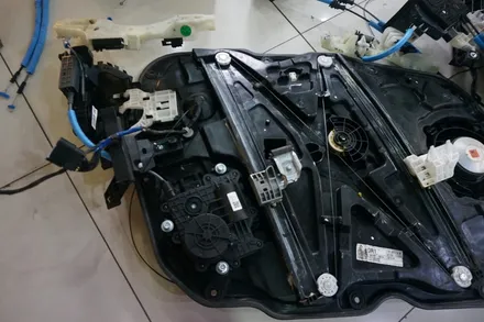 제네시스 EQ900 (G90) 전동트렁크,고스트도어 순정 부품으로 정확한 인스톨 / 대전 서구