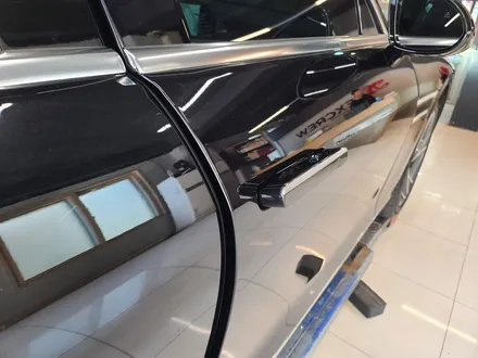 신형 제네시스 G90 RS4 고스트도어 클로징을 오토 플러시핸들 적용차량에 순정부품으로 컨비니언스패키지 시공 / 대전 서구