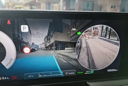 제네시스 GV60 드라이빙 어시스턴트 (서라운드 뷰,원격 스마트 주차 보조) 순정 옵션 튜닝이 가능한 대전 덱스크루 리뷰! / 대전 서구