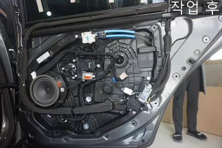 제네시스G90 순정 리어 전동커튼 및 자동차(차량) 뒷좌석 리어 모니터 !!시공!! / 대전 서구 도안동
