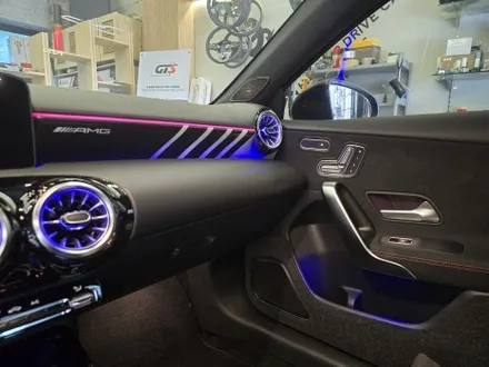 W177 A45 AMG 부메스터 엠비언트 , 미드레인지 엠비언트 추가작업으로 더욱더 화려하게!!