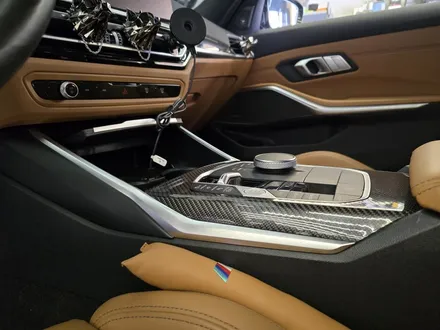 BMW G20 M340i 토글식기어에서 크리스탈기어봉 , 실내 엠비언트 확장, 회오리트위터 엠비언트 작업으로 더욱더 화려하게.. BMW엠비언트 튜닝 맛집