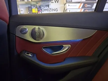 벤츠 W205 C63 AMG 송풍구 엠비언트, 3D 부메스터, 미드레인지 엠비언트 까지 64색으로 실내 분위기 업업!! 송풍구 엠비언트 튜닝 맛집!!