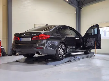 BMW 5시리즈 G30 엠비언트 튜닝, 회오리 엠비언트 장착기