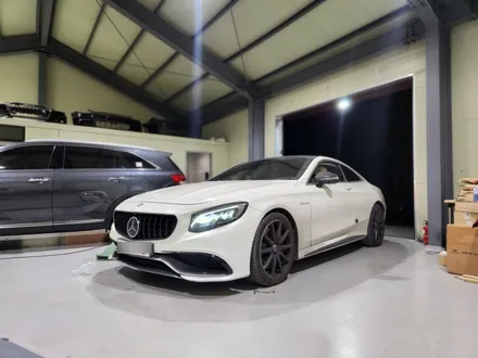 벤츠 S63amg 송풍구 엠비언트, 선글라스라이트 커스텀으로 가능합니다.