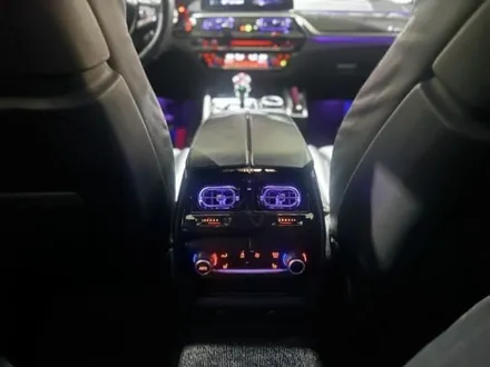 BMW G30 5시리즈 순정연동 송풍구 엠비언트 라이트 장착기