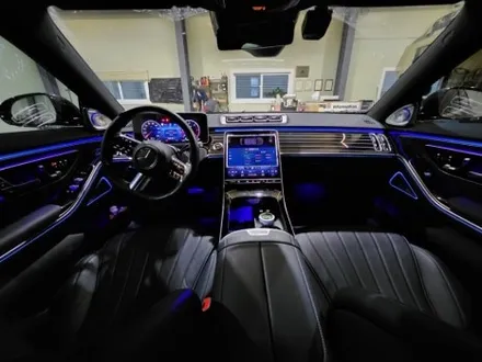 벤츠S클래스 W223 S400d 엑티브 엠비언트라이트, 전동트위터, 미드레인지, 피아노 트림 교체