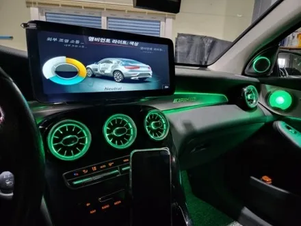 벤츠 GLC 220d 세로그릴, 엠비언트 광량업, 송풍구엠비언트, 와이드모니터 장착기