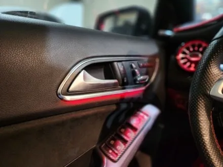 벤츠 A45amg 순정 코딩을 통한 실내 엠비언트무드등 작업(송풍구라이트)