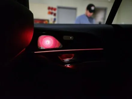 벤츠 GLE 53AMG 실내 엠비언트 튜닝(송풍구엠비언트, 고음덮개, 중음덮개)