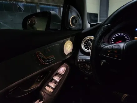 벤츠 GLC 220d 세로그릴, 엠비언트 광량업, 송풍구엠비언트, 와이드모니터 장착기