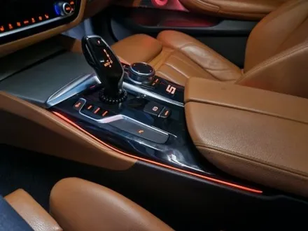 BMW 5시리즈 기어콘솔 엠비언트, 송풍구 엠비언트 장착