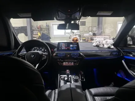 BMW G30 5시리즈 순정연동 송풍구 엠비언트 라이트 장착기