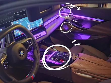 BMW G60 5시리즈 실내 엠비언트 패키지, 2열 인터렉션바, 회오리엠비언트, 썬루프조명, 콘솔 조명, 크리스탈 기어봉