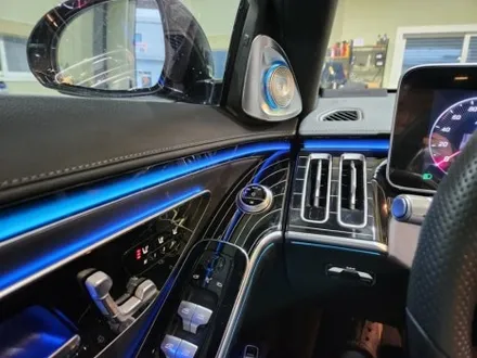 벤츠S클래스 W223 S400d 엑티브 엠비언트라이트, 전동트위터, 미드레인지, 피아노 트림 교체