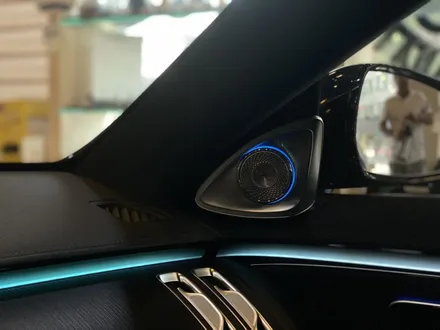 벤츠W223 s350d 전동트위터 엠비언트 장착기