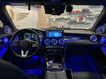 X253 벤츠 GLC 300D 순정연동 엠비언트 장착기(송풍구, 전동트위터, 미드레인지, 시트엠비언트)