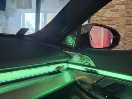 BMW G60 5시리즈 실내 엠비언트 패키지, 2열 인터렉션바, 회오리엠비언트, 썬루프조명, 콘솔 조명, 크리스탈 기어봉