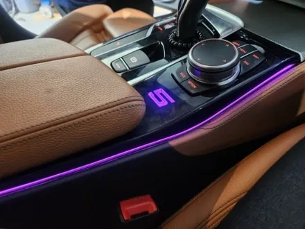 BMW 5시리즈 기어콘솔 엠비언트, 송풍구 엠비언트 장착