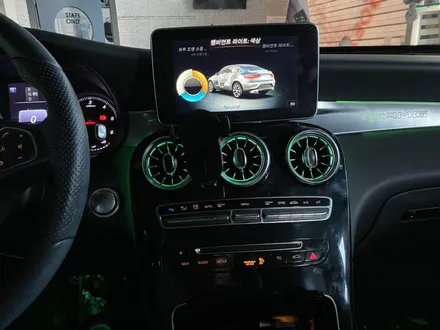 벤츠 GLC 220D 쿠페, 64색과 광량업을 동시에 순정연동 엠비언트라이트 장착기(도어라인, 대쉬보드, 터빈, 3D트위터, 풋등)
