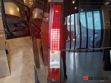더 뉴 스타리아 순정 라운지 LED 테일램프(LED 후미등) 교체 작업