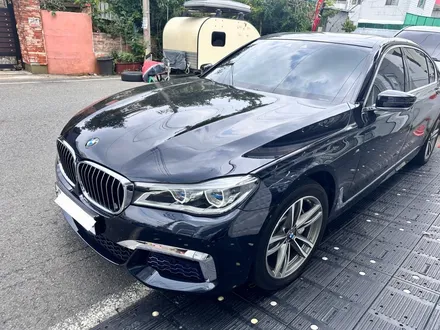 BMW 7시리즈 730Ld G12 - 후방카메라 어라운드뷰 화면 전환 안되고 반응없는 증상, ICAM 수리 / 대전 서구 탄방동