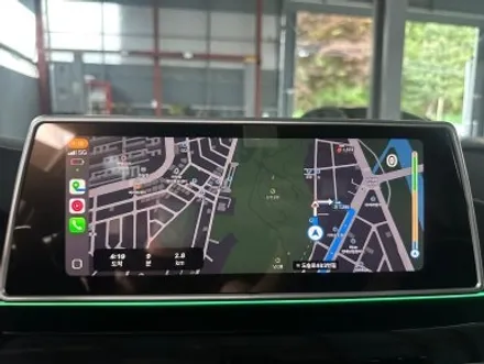 BMW 550i G30 - 애플 카플레이, 분활 스크린을 풀스크린으로 변경하기 위한 헤드유닛 펌웨어 업데이트 (날씨 컨넥티드도 활성화!) / 대전 서구 탄방동
