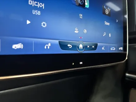 벤츠 S클래스 S580 (W223) - 2열 후석 모니터 LCD 액정 파손 , 어셈블리 교환없이 수리가 가능합니다 / 대전 서구 탄방동