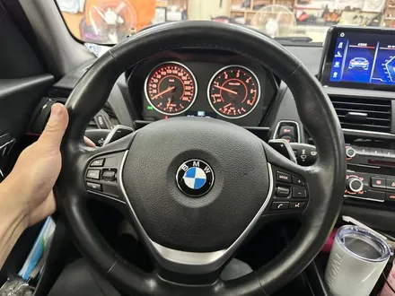 BMW 1시리즈 118d F20 - 애플카플레이 / 안드로이드 오토 10.25 터치 모니터 시공과 순정 크루즈컨트롤 / 패들시프트 장착 사례 / 대전 서구 탄방동