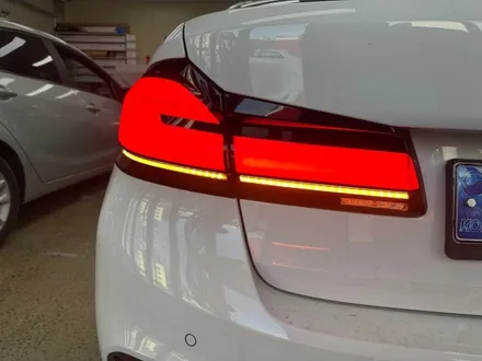 대전 BMW 5시리즈 520i G30 - 후기형 LCI LED테일램프 장착 (KC인증부품!) / 대전 서구 탄방동