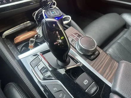대전 BMW 5시리즈 520d G30 - 네비게이션 오디오 블랙아웃 증상과 내비게이션 무한 로딩/블루투스 오디오 안됨 EVO 헤드유닛 고장 수리 / 대전 서구 탄방동