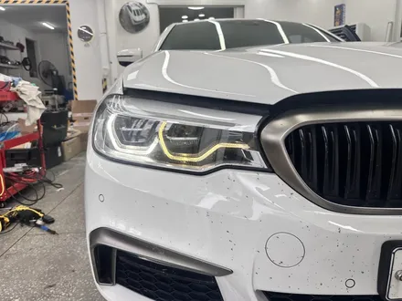BMW 5시리즈 530i MSP G30 - 엔젤아이 황변, 누렇게 변해버린 아크릴 교환으로 완벽한 LED 데이라이트 수리 / 대전 서구 탄방동