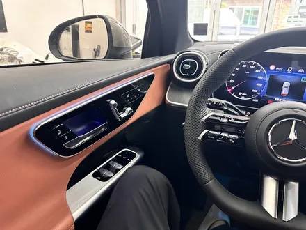 벤츠 GLC300 W254 - 송풍구 엠비언트라이트 및 Y존 기어패널 엠비언트, 도어 손잡이 엠비언트 확장 튜닝 / 대전 서구 탄방동