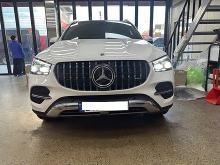 벤츠 GLE300 , 일반라인 AMG GT 세로그릴 튜닝 [대전벤츠세로그릴] / 대전 서구 탄방동