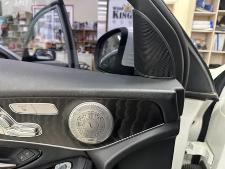 벤츠 GLC220d - 엠비언트 광량업 및 64컬러 엠비언트 확장! 터빈 송풍구 / 3D 부메스터 트위터 튜닝 / 대전 서구 탄방동