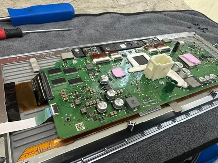 벤츠 S클래스 S400 (W223) - 클러스터 계기판 블랙아웃 먹통 고장 수리 사례 [대전수입차계기판수리] / 대전 서구 탄방동