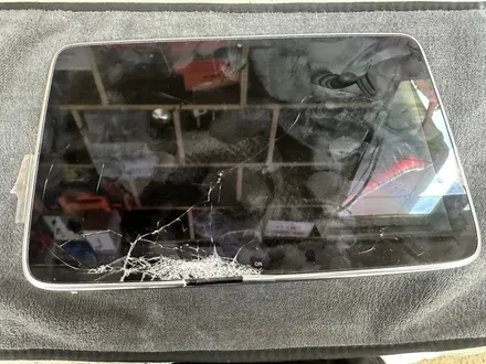벤츠 S클래스 S580 (W223) - 2열 후석 모니터 LCD 액정 파손 , 어셈블리 교환없이 수리가 가능합니다 / 대전 서구 탄방동