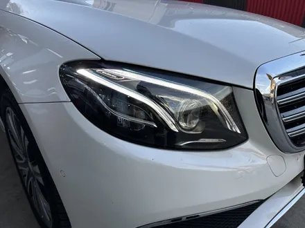 벤츠 E클래스 E220d (W213) - 주간주행등 아이라인 \