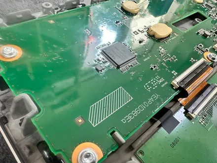 벤츠 S클래스 S580 (W223) - 2열 후석 모니터 LCD 액정 파손 , 어셈블리 교환없이 수리가 가능합니다 / 대전 서구 탄방동