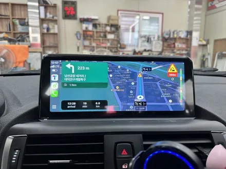 BMW 1시리즈 118d F20 - 애플카플레이 / 안드로이드 오토 10.25 터치 모니터 시공과 순정 크루즈컨트롤 / 패들시프트 장착 사례 / 대전 서구 탄방동