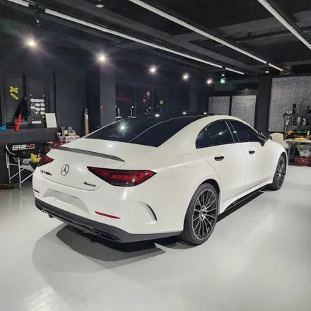 창원랩핑-벤츠cls 400d 순정 화트이에서 펄화이트 전체랩핑 비닐프로그 자체발광 그자체!!  [창원랩핑샵-진해랩핑샵-마산랩핑샵-경남랩핑샵-부산랩핑샵-양산랩핑샵-김해랩핑샵] / 창원시 진해구