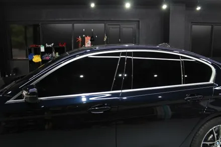 BMW5시리즈 크롬딜리트(부분랩핑,포인트랩핑,전체랩핑,크롬죽이기,루프스킨)진해랩핑,경남랩핑,창원랩핑,김해랩핑,카스킨,랩핑전문 / 창원시 진해구