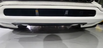 jeep 체로키 도어가니쉬,그릴 및 앞범퍼립 부분 포인트랩핑 지프 [창원랩핑샵-진해랩핑샵-마산랩핑-경남랩핑샵-부산랩핑-양산랩핑-김해랩핑-전체랩핑-루프스킨,포인트랩핑,랩핑제거] / 창원시 진해구