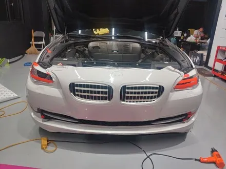 bmw f10 535d 전체랩핑 (스톰그레이) (지티랩-경남랩핑-진해랩핑-창원랩핑-김해랩핑-부산랩핑-용원랩핑)(부분랩핑-크롬딜리트-루프스킨) / 창원시 진해구