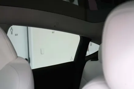 모델Y RWD 버텍스 900700 썬팅(틴팅) 남양주신차패키지 / 남양주 구리 하남